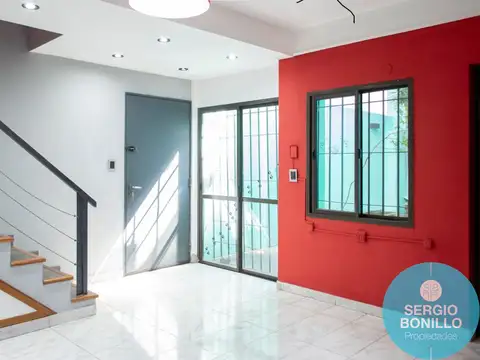 VENTA-PH 3 AMB. CON PATIO Y TERRAZA, 3 BAÑOS- Moreto al 1400 Parque Avellaneda