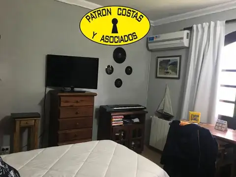 2215AA- LOS CARDALES 200 M2 SOBRE 700 M2