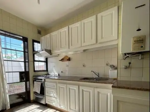 Depto Tipo Casa en Venta de 4 ambientes