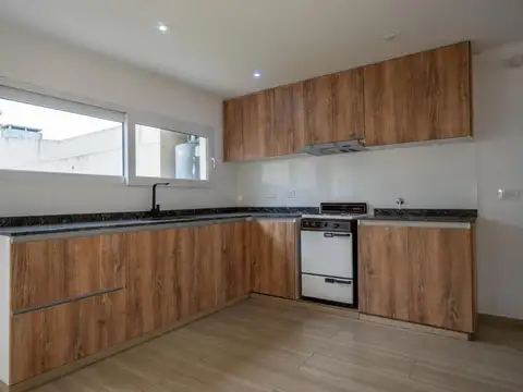 Depto Tipo Casa en Venta con 1 cocheras