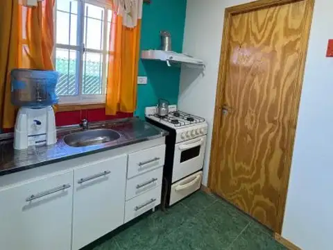 Casa 2 ambientes con 1 baño