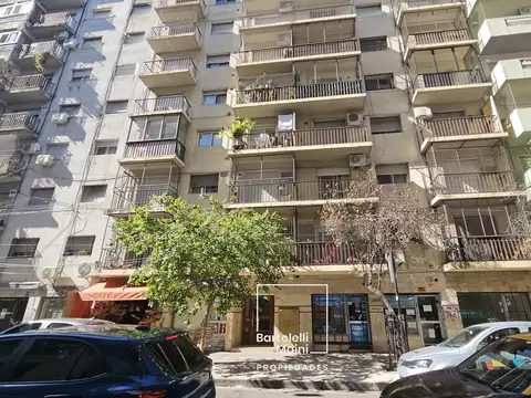 VENTA | Depto 2 Dormitorios – A Reciclar | Rioja 722
