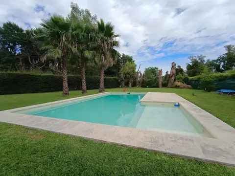 Casa 5 ambientes con 5 baños