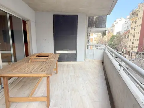 Excelente piso 3 dormitorios 2 baños 1 en suite toilette balcon terraza, parrilla patios y cochera