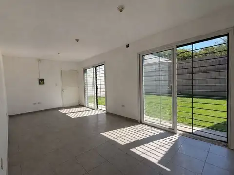 Casa en Venta en Saldan, USD 65.000