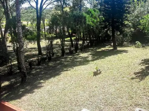 EN VENTA LOTE CON CASAQUINTA ZONA AEROPUERTO DE POSADAS