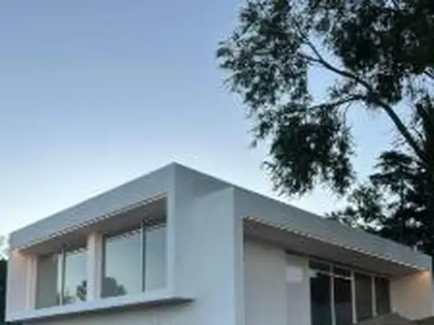Casa en venta - 2 Dormitorios 1 Baño - Estancia Vieja