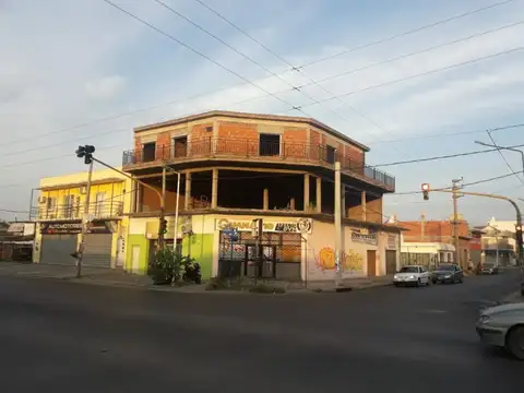 Av. Don Bosco 5000, Piso 1