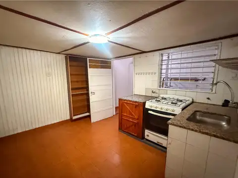 Depto Tipo Casa en Alquiler en Ramos Mejía, $ 550.000