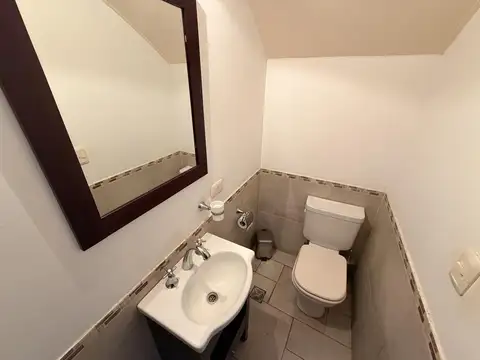 Depto Tipo Casa en Venta con 1 cocheras