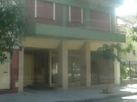 Cochera en venta en Parque Patricios