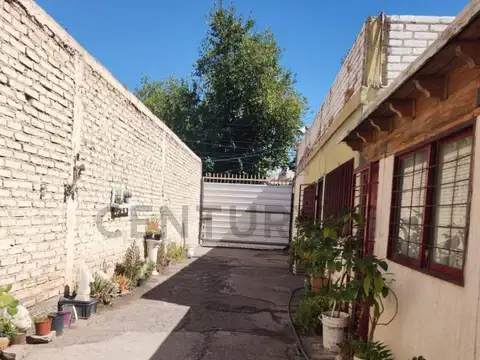 Videla Castillo 2800, Piso 0