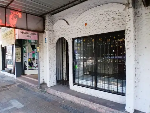 Local en Alquiler en Bella Vista, $ 800.000