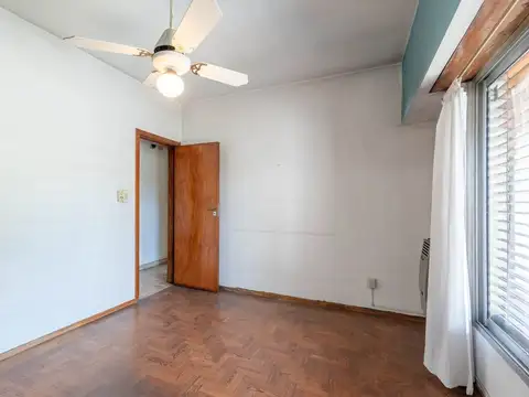 CASA 5 AMBIENTES EN VENTA ADROGUE