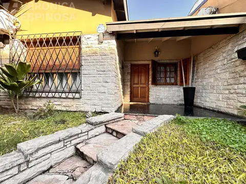 Casa en Venta en Morón, USD 195.000