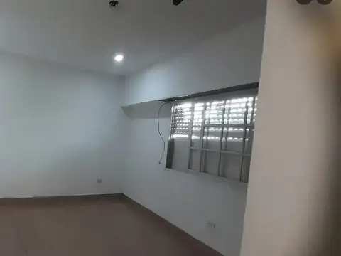 3 AMBIENTES EN PLANTA ALTA + GALPON EN PLANTA BAJA -