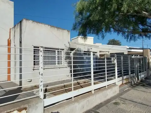 Mons.Aquilino Argüello Ardiles 700