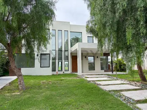 Casa en Venta en San Sebastian, USD 350.000