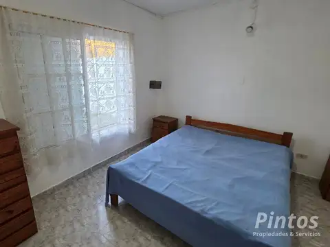 Casa 7 ambientes con 1 baño