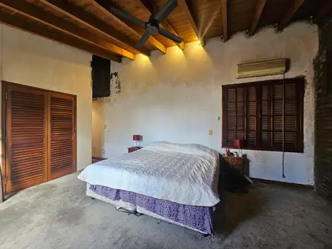 Casa en  Venta tipo chorizo Montecastro Zonificacion USAM se toma dpto en parte de pago