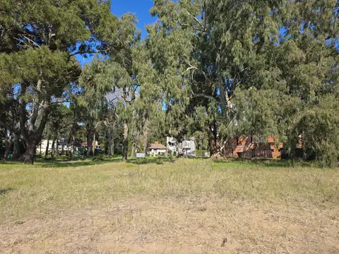 Terreno en Venta en Santa Teresita, USD 45.000