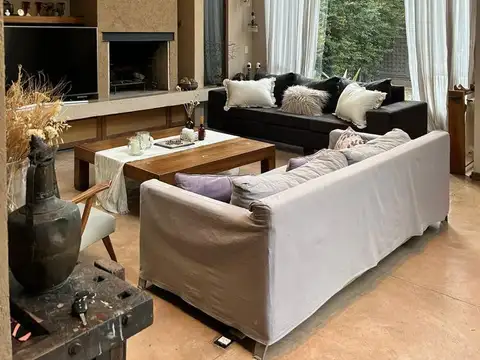 Casa en venta -  Parque Leloir