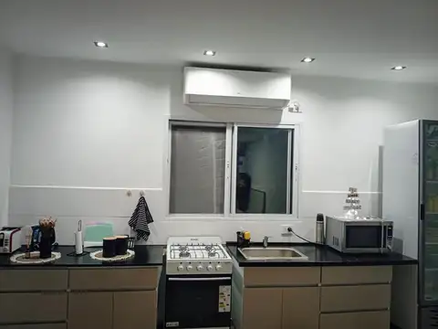 Casa 2 ambientes con 1 baño