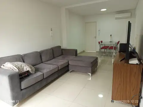 Depto Tipo Casa en Venta en Moron Sur, USD 139.000