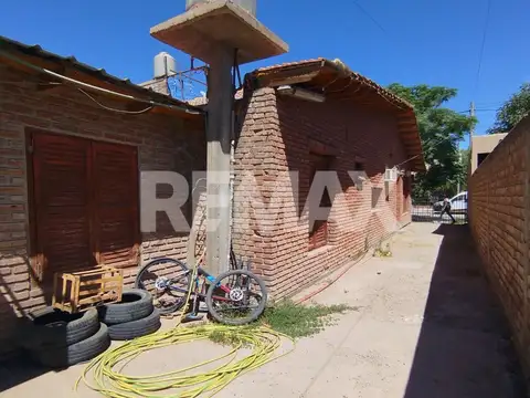 Casa en Venta en Cinco Saltos, USD 165.000
