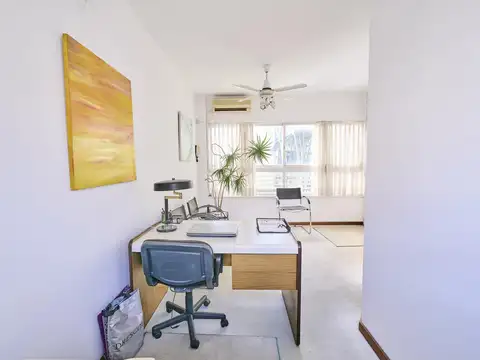 Oficina 4 ambientes con 2 baños