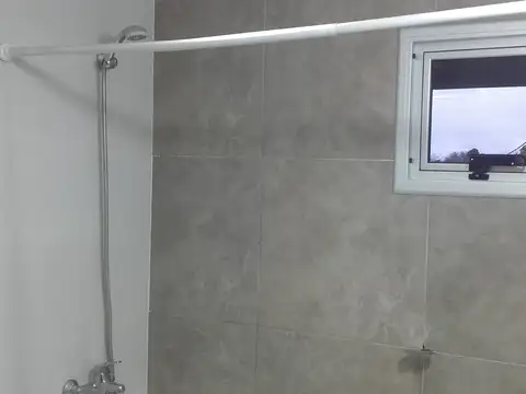Depto Tipo Casa en Alquiler en Castelar Sur, $ 550.000
