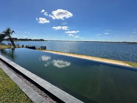 Casa en Venta en Puertos - Barrio Marinas, USD 1.850.000