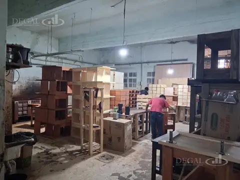 Depósito en Sarandí