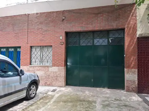 Casela Piñeiro al 600