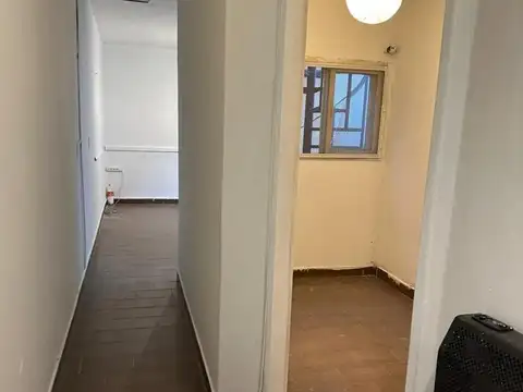 Local en Alquiler en planta baja con entrada independiente sin Expensas.