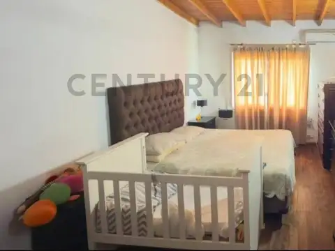 PH EN VENTA 6 AMBIENTES GRAL RODRIGUEZ BUENOS AIRES