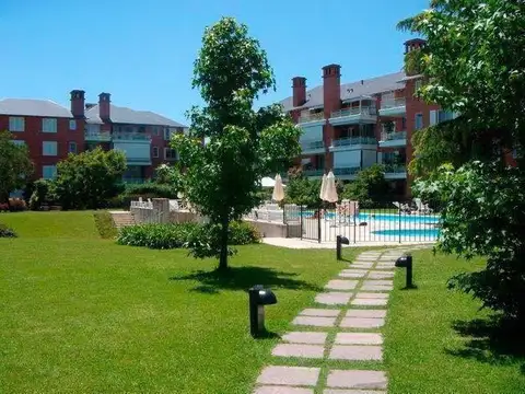 Excelente Departamento 2 dormitorios en Jardines De San Isidro