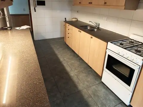 Departamento 3 ambientes con 2 baños