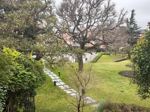 Jardines de San Isidro 2 - Newbery y Liniers