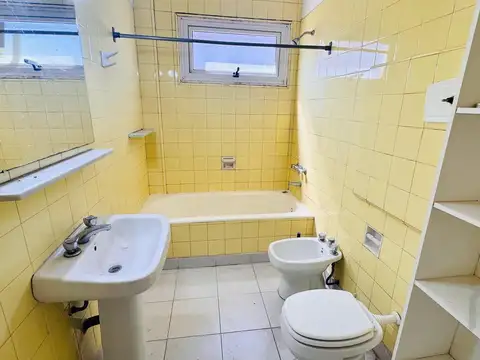 Departamento 3 ambientes con 2 baños
