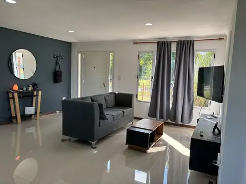 Casa en Alquiler en Domselaar, USD 800
