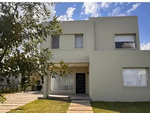 VENTA DE CASA BARRIO SANTA INES