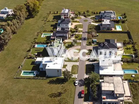 Terreno en Venta en Prados del Oeste, USD 75.000