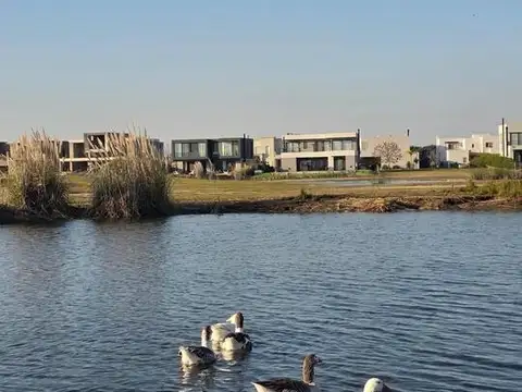 Terreno en Venta en El Cantón - Barrio Islas, USD 108.000