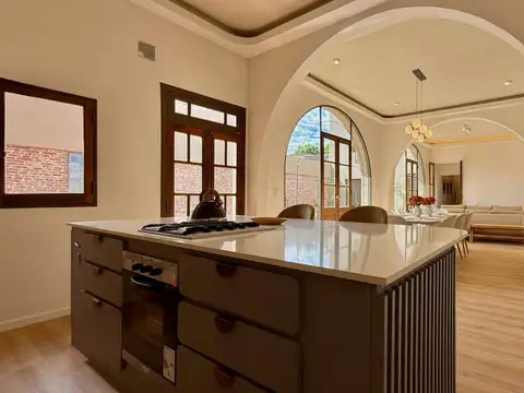 Casa en Venta con 1 cochera