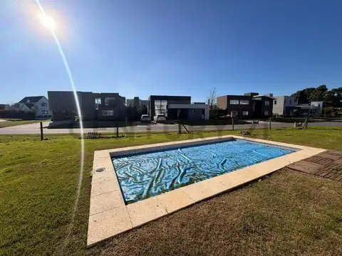 Casa en Alquiler de 3 dormitorios