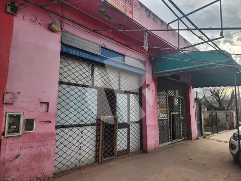 Av Echeverri  al 200