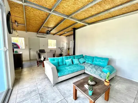 Casa en venta - 3 Dormitorios 3 Baños - 677Mts2 - Mar Chiquita