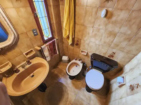 Departamento 6 ambientes con 4 baños