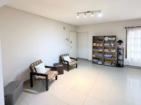 Depto Tipo Casa en Alquiler en Quilmes, $ 700.000